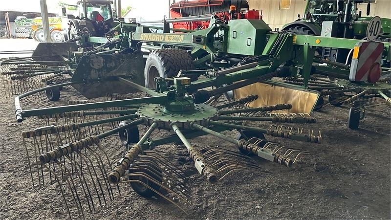 Krone Swadro 2000 TC - גורף/ מגרפה: תמונה 4 Krone Swadro 2000 TC - גורף/ מגרפה: תמונה 4
