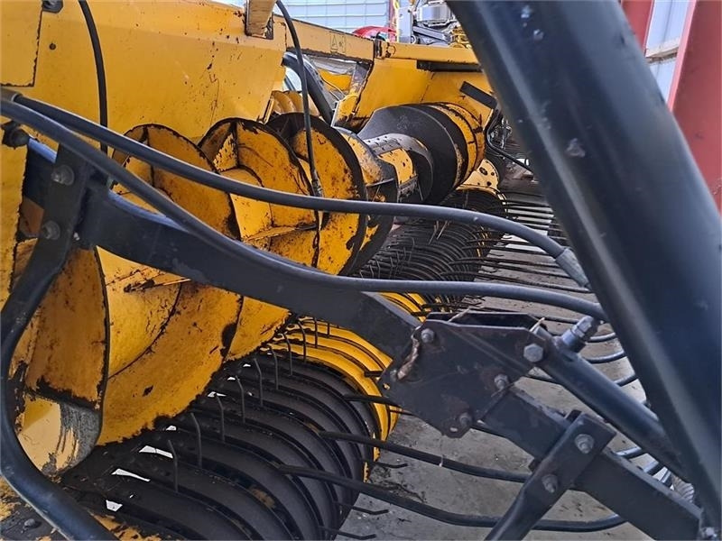 New Holland 356W - ציוד חציר ומספוא: תמונה 3 New Holland 356W - ציוד חציר ומספוא: תמונה 3