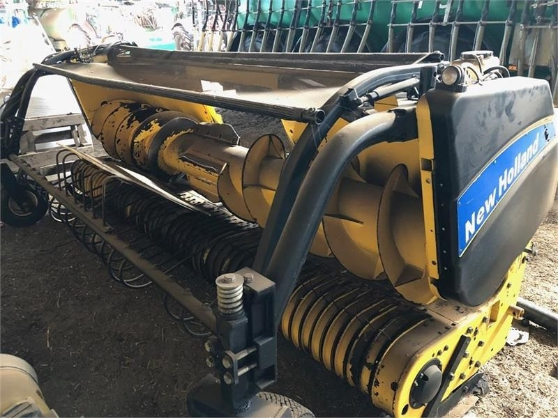New Holland - ציוד חציר ומספוא: תמונה 1 New Holland - ציוד חציר ומספוא: תמונה 1