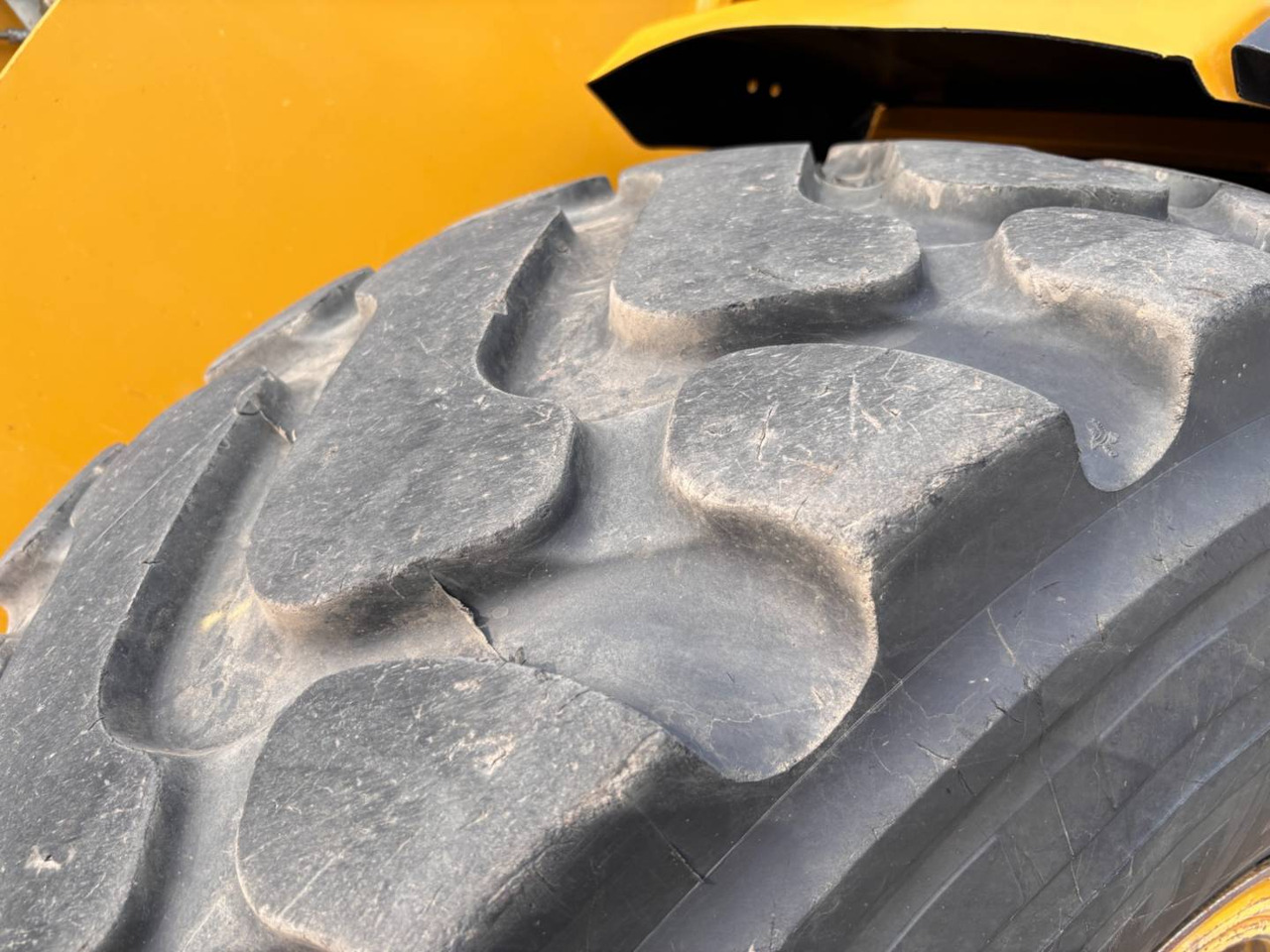 מעמיס גלגלים CAT 938K: תמונה 9