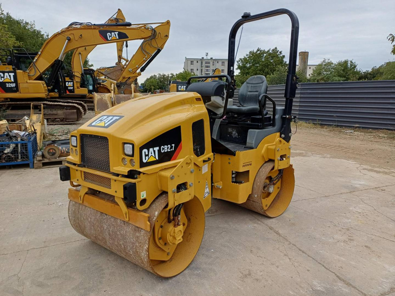 CAT CB2.7LRC - רולר כביש: תמונה 1 CAT CB2.7LRC - רולר כביש: תמונה 1