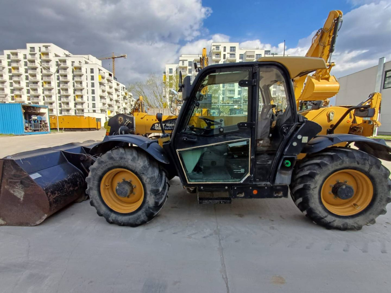 מפעיל טלסקופי CAT TH407C: תמונה 10 מפעיל טלסקופי CAT TH407C: תמונה 10
