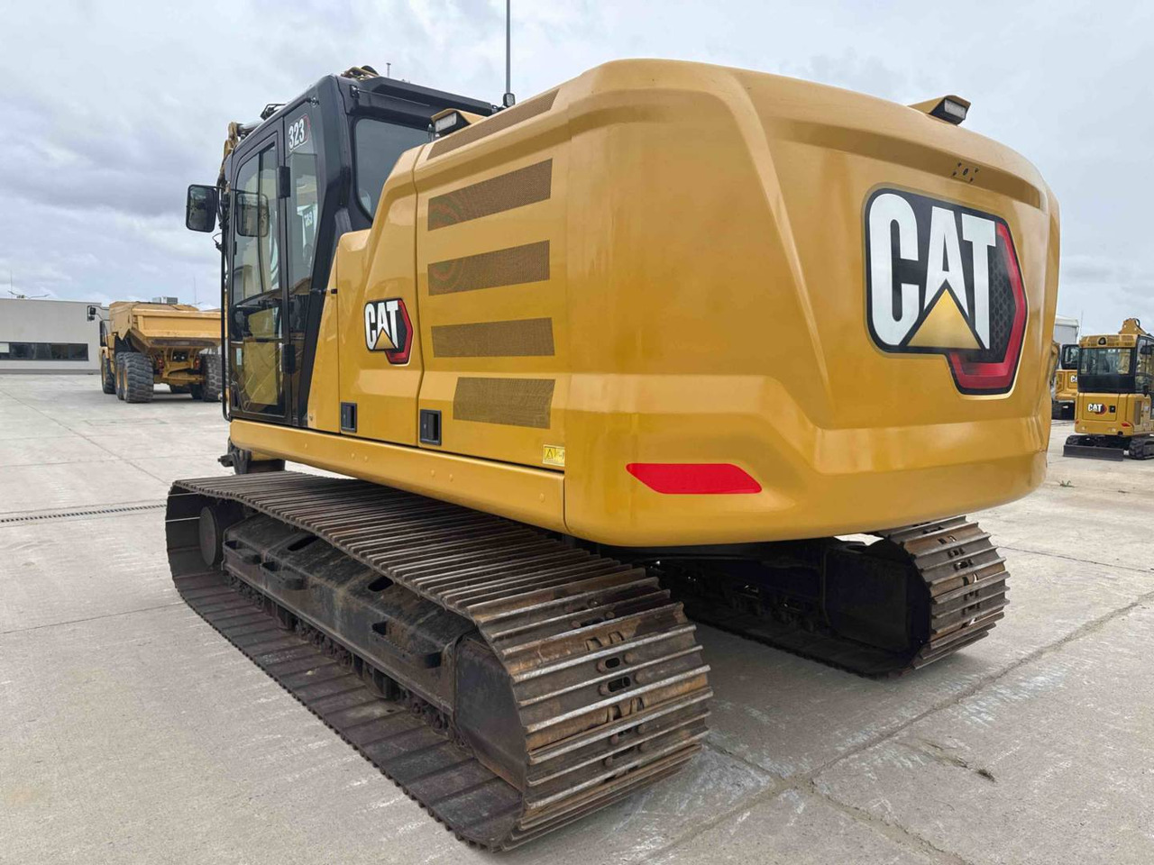CAT 323 - מחפר סורק: תמונה 4 CAT 323 - מחפר סורק: תמונה 4