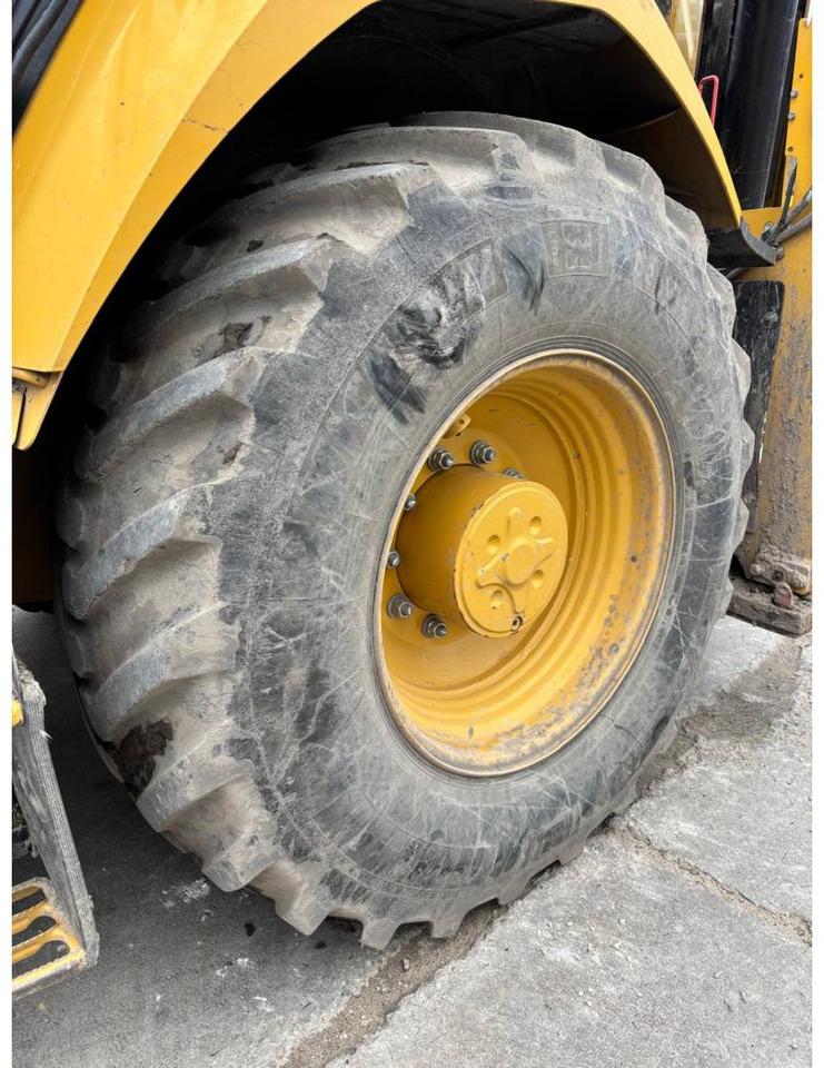 מחפרון CAT 432: תמונה 10