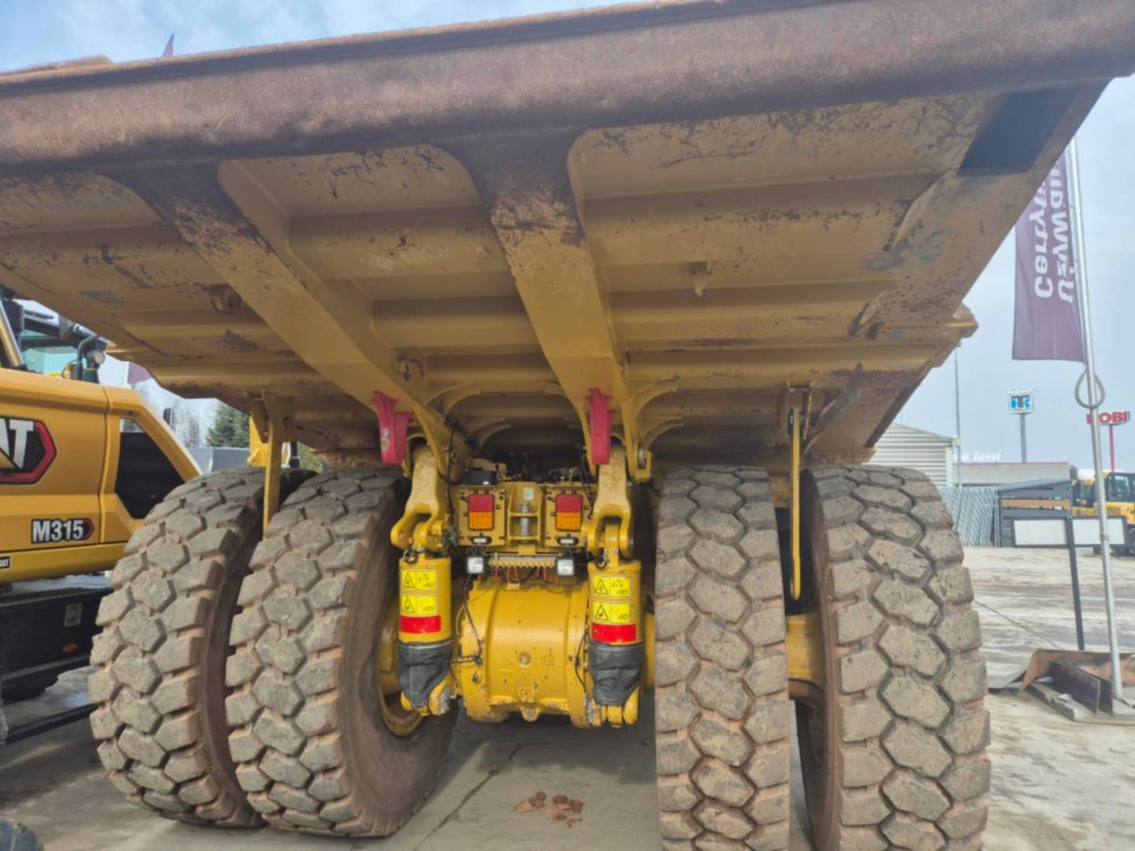 CAT 772G - משאית סלעים/ מסיר פסולת קשיח: תמונה 4 CAT 772G - משאית סלעים/ מסיר פסולת קשיח: תמונה 4