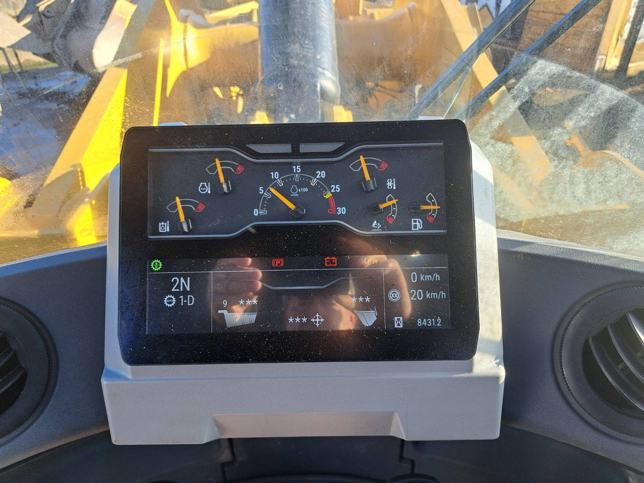 CAT 972 - מעמיס גלגלים: תמונה 5 CAT 972 - מעמיס גלגלים: תמונה 5