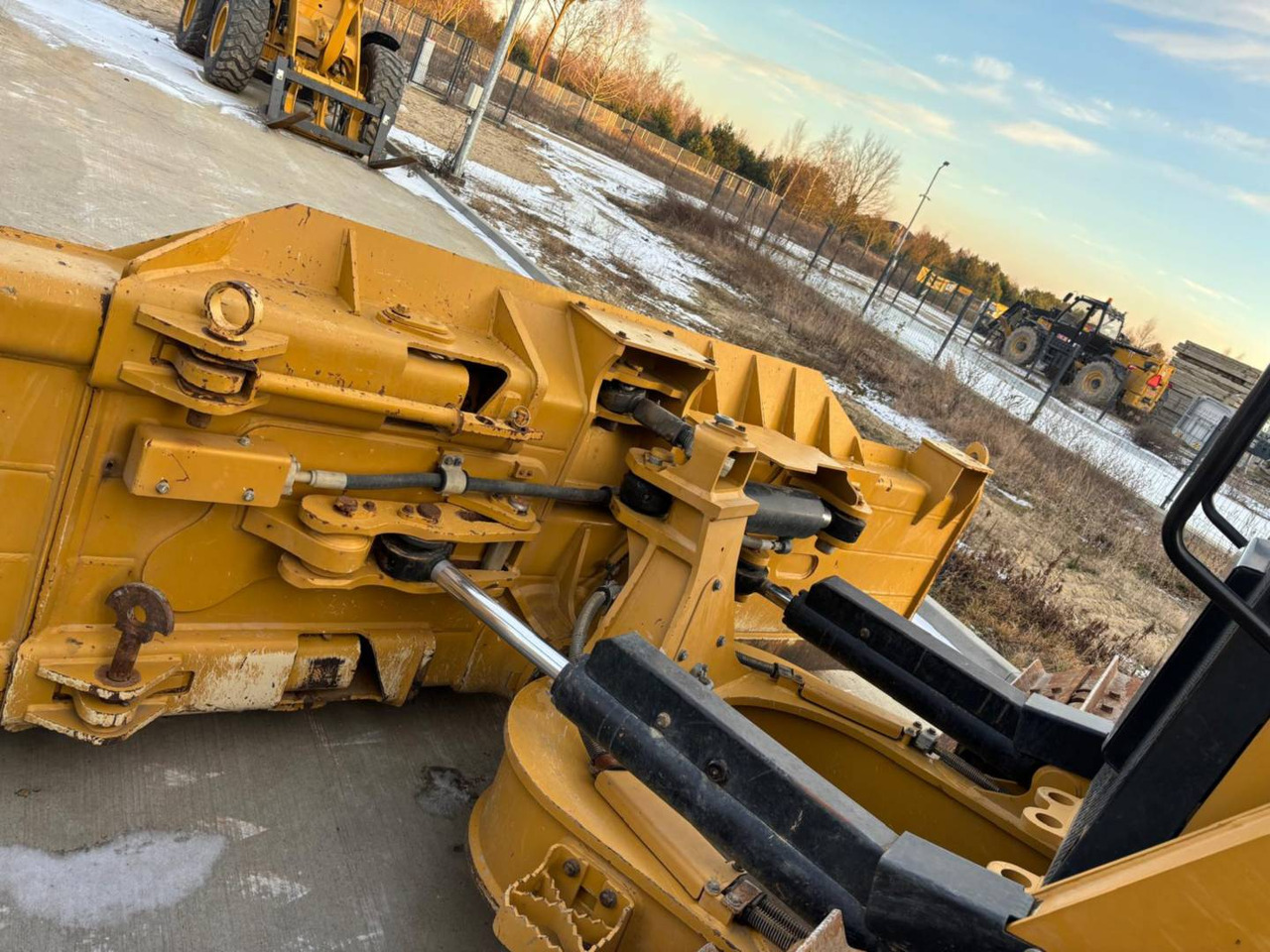 דחפור CAT D5 LGP: תמונה 9
