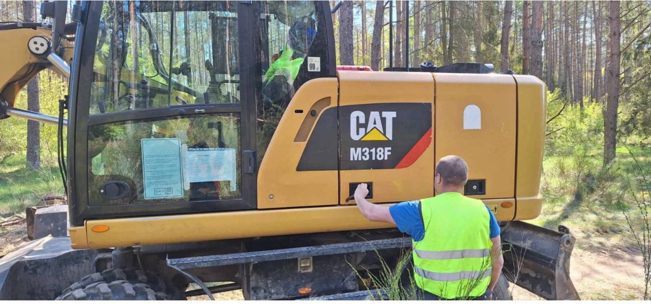 CAT M318F - מחפר גלגלים: תמונה 4 CAT M318F - מחפר גלגלים: תמונה 4