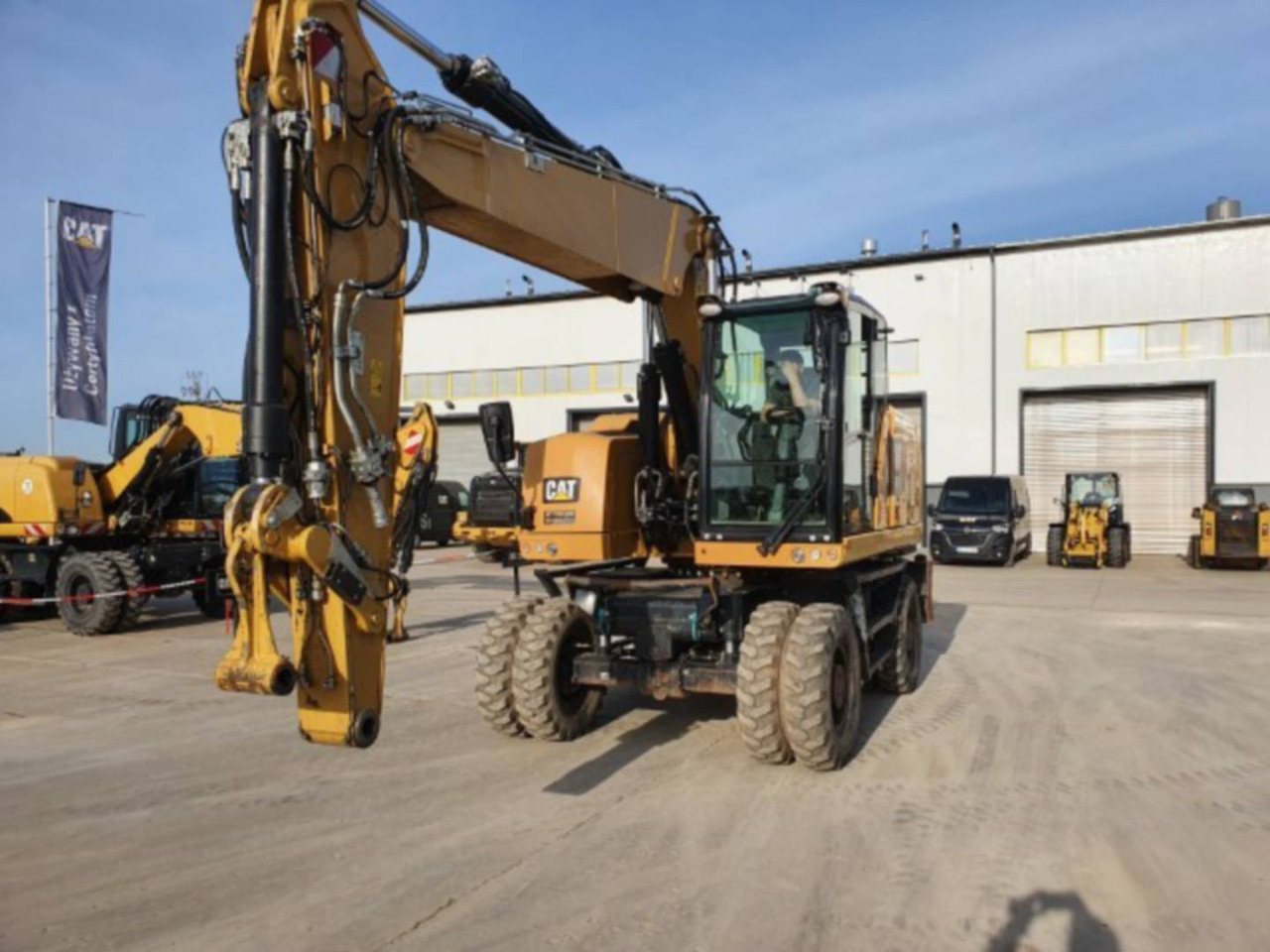 CAT M318F - מחפר גלגלים: תמונה 1 CAT M318F - מחפר גלגלים: תמונה 1