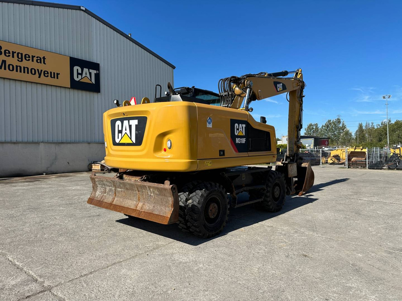 CAT M318F - מעמיס גלגלים: תמונה 3 CAT M318F - מעמיס גלגלים: תמונה 3