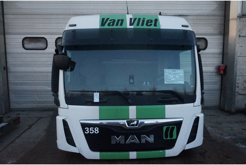 MAN F99L39 TGS - תא ופנים הרכב עבור משאית: תמונה 1 MAN F99L39 TGS - תא ופנים הרכב עבור משאית: תמונה 1