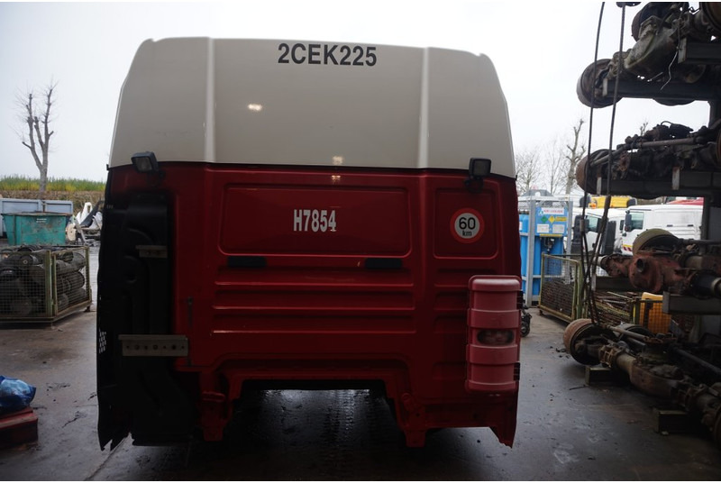 MAN F99L41 TGX XXL EURO6 81.60000-7925 - תא ופנים הרכב עבור משאית: תמונה 4 MAN F99L41 TGX XXL EURO6 81.60000-7925 - תא ופנים הרכב עבור משאית: תמונה 4