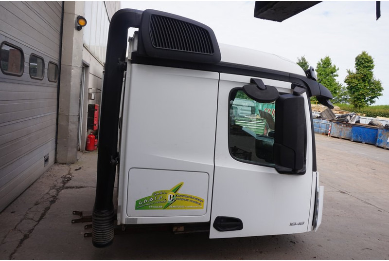 Mercedes-Benz ACTROS MP4 L-CLSSP L2.3 TUNNEL 170 - תא ופנים הרכב עבור משאית: תמונה 3 Mercedes-Benz ACTROS MP4 L-CLSSP L2.3 TUNNEL 170 - תא ופנים הרכב עבור משאית: תמונה 3