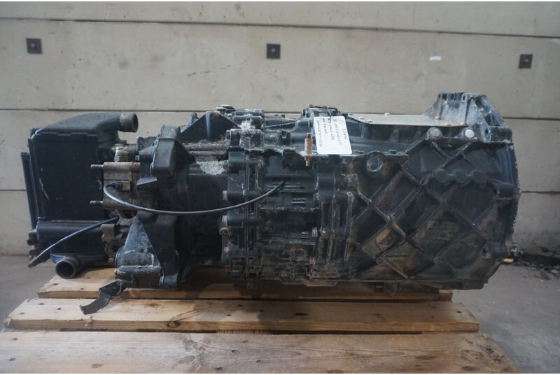 ZF 12AS2131DD+INT 81.32003-6883 - תיבת הילוכים עבור משאית: תמונה 1 ZF 12AS2131DD+INT 81.32003-6883 - תיבת הילוכים עבור משאית: תמונה 1