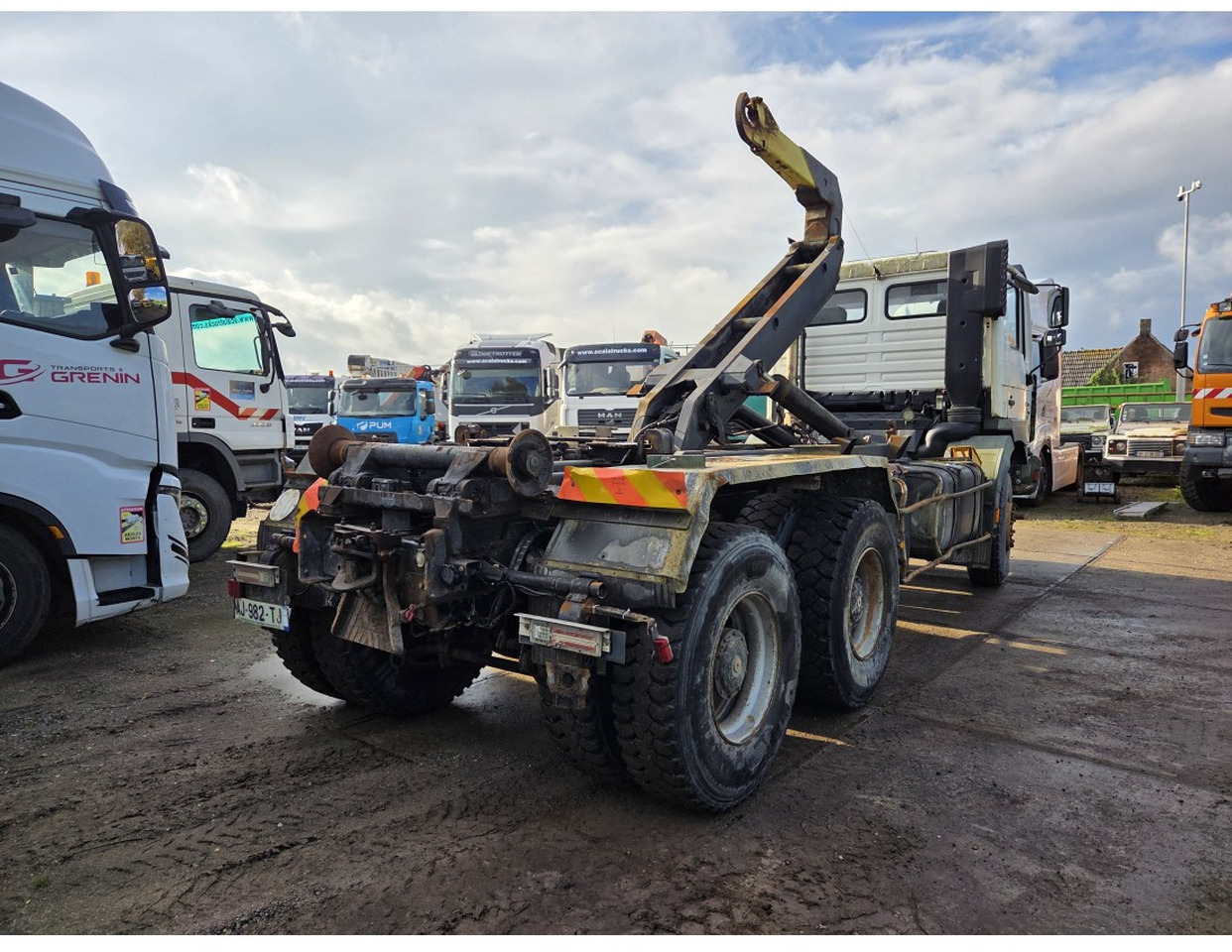 MAN FE 360 6X4 HOOKLIFT 6 CYL MANUAL GEARBOX - משאית הרמת וו: תמונה 3 MAN FE 360 6X4 HOOKLIFT 6 CYL MANUAL GEARBOX - משאית הרמת וו: תמונה 3