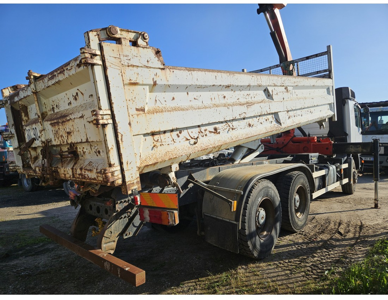 MERCEDES ACTROS 2636 6X4 TIPPER CRANE 15002 EPS - מזהיר, משאית מנוף: תמונה 4 MERCEDES ACTROS 2636 6X4 TIPPER CRANE 15002 EPS - מזהיר, משאית מנוף: תמונה 4