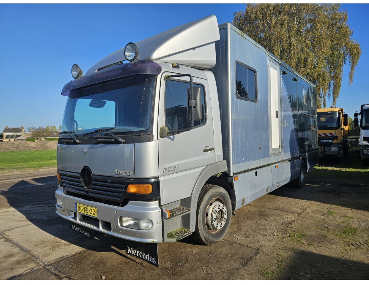Mercedes Atego 1217 L 4x2 Horse transport Dutch Truck - משאית סוסים: תמונה 1 Mercedes Atego 1217 L 4x2 Horse transport Dutch Truck - משאית סוסים: תמונה 1