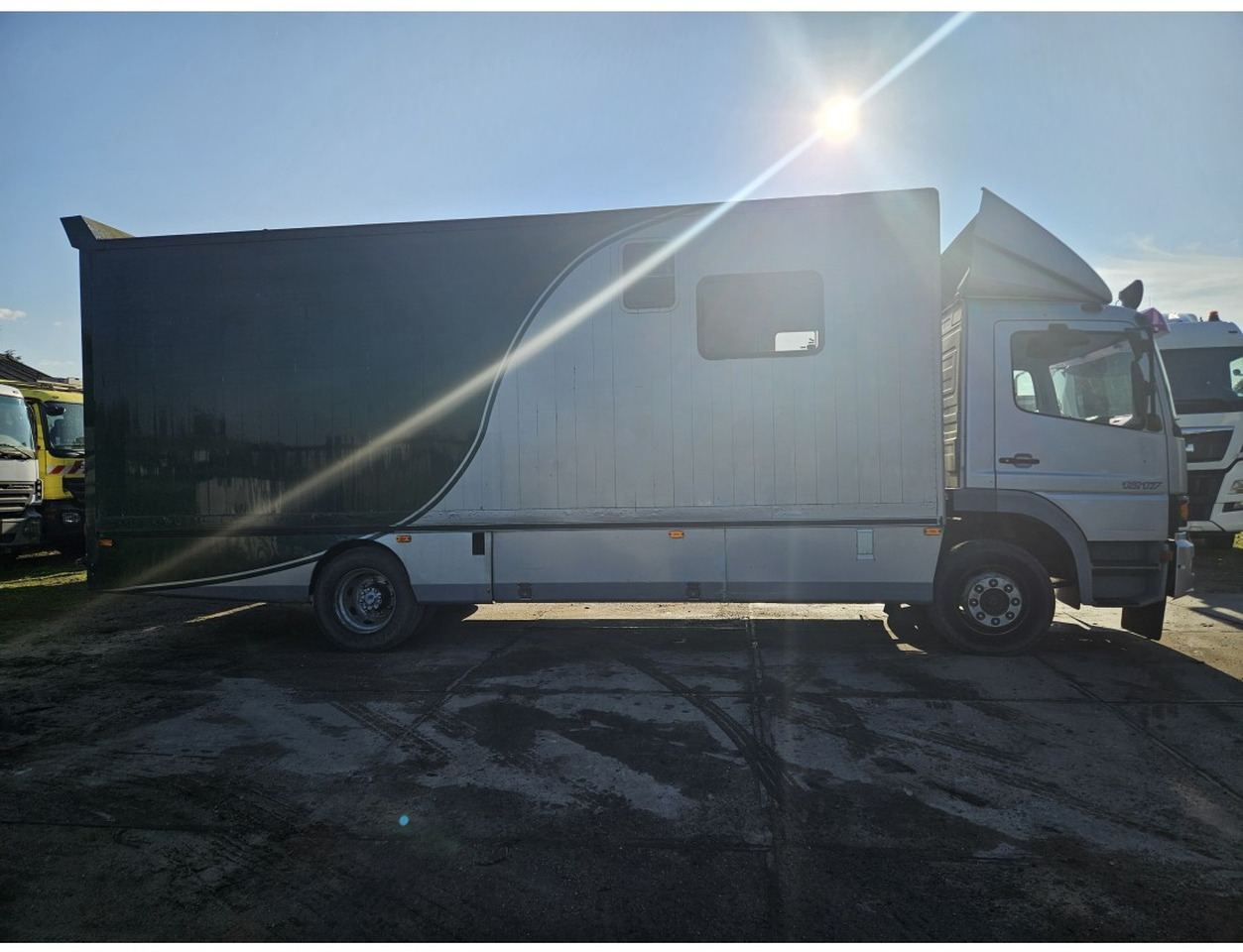 Mercedes Atego 1217 L 4x2 Horse transport Dutch Truck - משאית סוסים: תמונה 5 Mercedes Atego 1217 L 4x2 Horse transport Dutch Truck - משאית סוסים: תמונה 5
