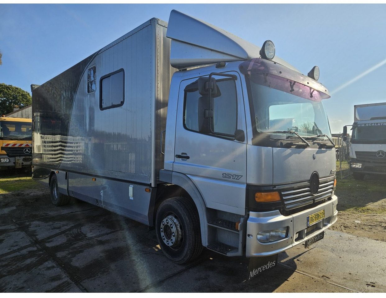 Mercedes Atego 1217 L 4x2 Horse transport Dutch Truck - משאית סוסים: תמונה 4 Mercedes Atego 1217 L 4x2 Horse transport Dutch Truck - משאית סוסים: תמונה 4
