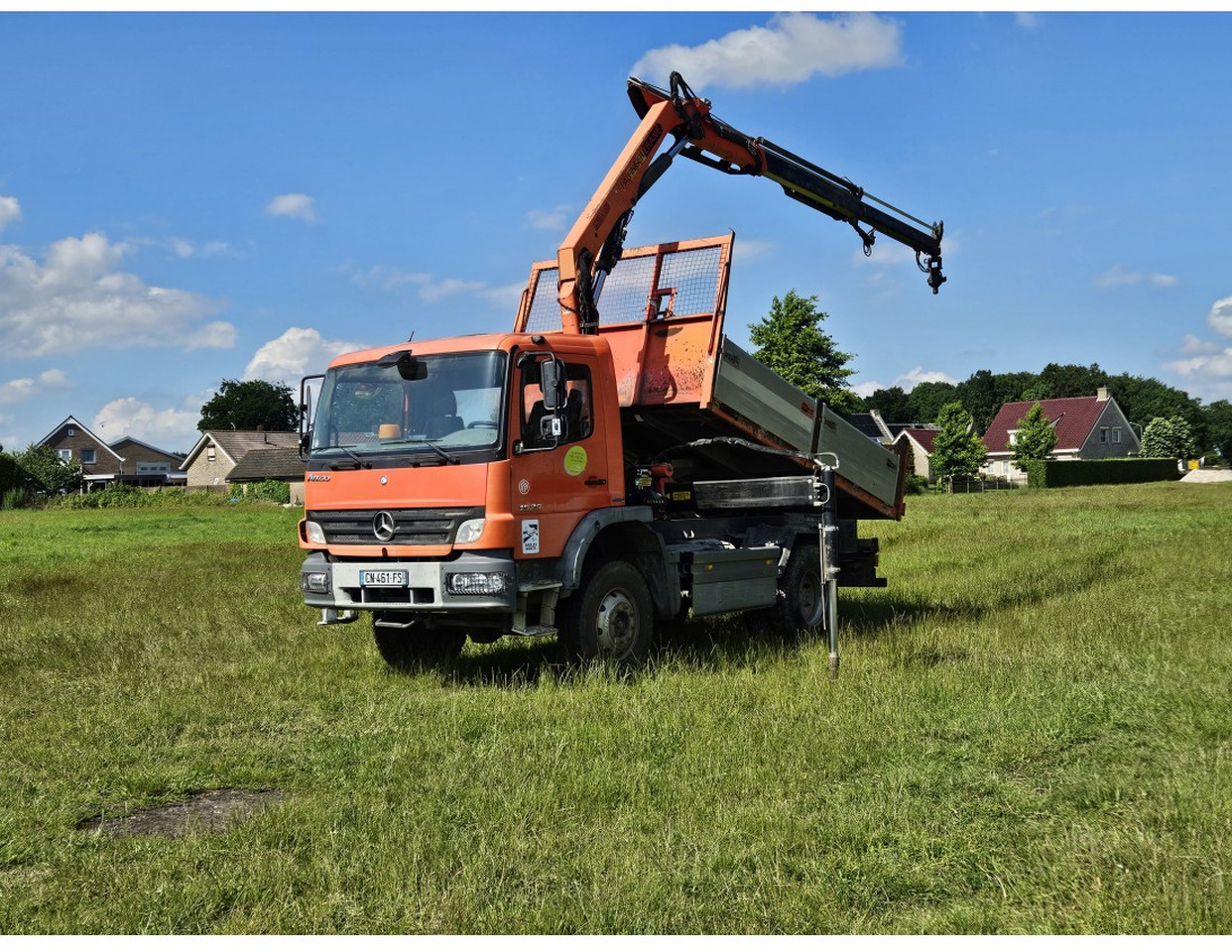מזהיר, משאית מנוף Mercedes Atego 1529 4x4 Tipper Crane Palfinger PK9501: תמונה 1