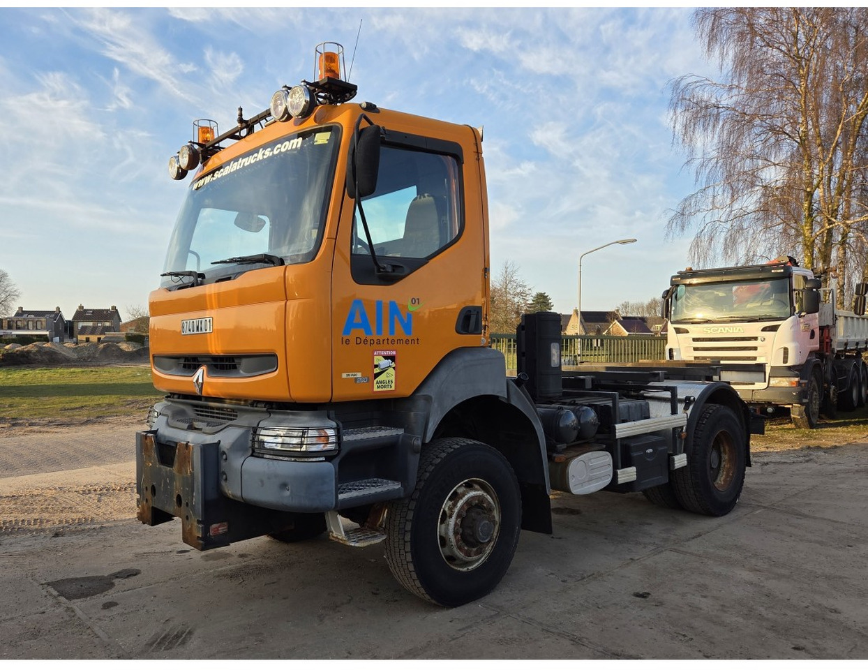 Renault Kerax 260 4x4 Chassis Manual Gearbox Mechanical pump Pompe Mecanique - משאית עם שלדת תא: תמונה 1 Renault Kerax 260 4x4 Chassis Manual Gearbox Mechanical pump Pompe Mecanique - משאית עם שלדת תא: תמונה 1
