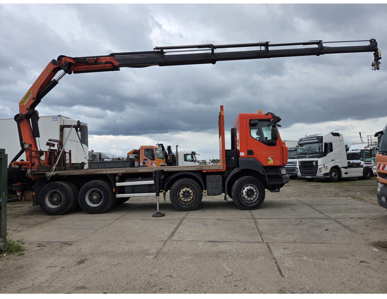 Renault Kerax 430 8X4 Flatbed Crane Palfinger PK26002EH 26 ton 5 Extensions *Retarder - משאית צד נופל/ שטוחה, משאית מנוף: תמונה 4 Renault Kerax 430 8X4 Flatbed Crane Palfinger PK26002EH 26 ton 5 Extensions *Retarder - משאית צד נופל/ שטוחה, משאית מנוף: תמונה 4