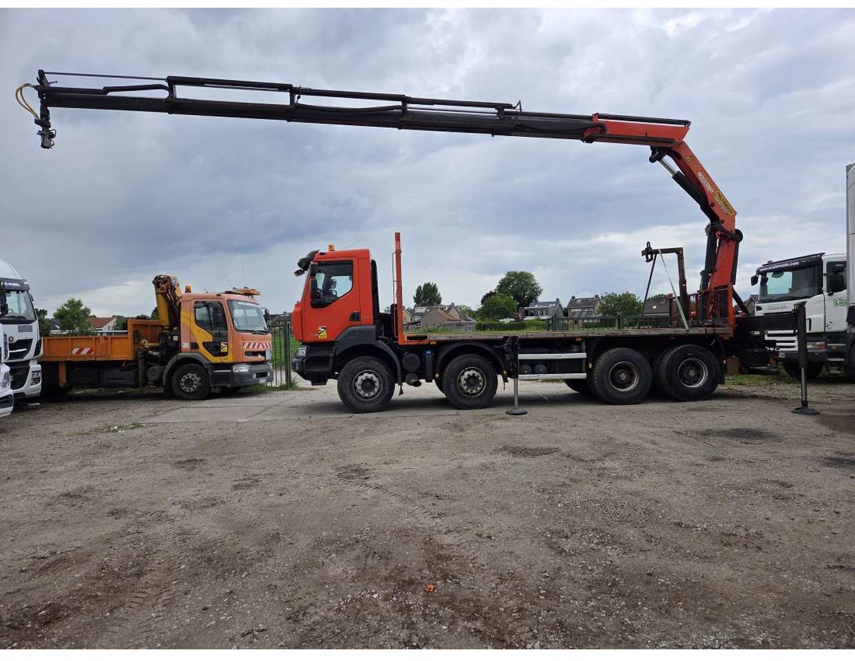 Renault Kerax 430 8X4 Flatbed Crane Palfinger PK26002EH 26 ton 5 Extensions *Retarder - משאית צד נופל/ שטוחה, משאית מנוף: תמונה 3 Renault Kerax 430 8X4 Flatbed Crane Palfinger PK26002EH 26 ton 5 Extensions *Retarder - משאית צד נופל/ שטוחה, משאית מנוף: תמונה 3