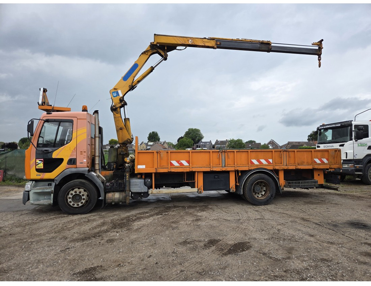 Renault Premium 300 MECHANICAL PUMP OPEN BOX COMPRESSOR CRANE EFFER 140/2S - משאית צד נופל/ שטוחה, משאית מנוף: תמונה 3 Renault Premium 300 MECHANICAL PUMP OPEN BOX COMPRESSOR CRANE EFFER 140/2S - משאית צד נופל/ שטוחה, משאית מנוף: תמונה 3