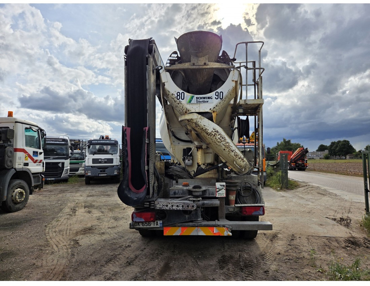TGS 35.400 8X4 Concrete Mixer Stetter Euro 6 Steelsuspension - משאית מערבלת בטון: תמונה 3 TGS 35.400 8X4 Concrete Mixer Stetter Euro 6 Steelsuspension - משאית מערבלת בטון: תמונה 3