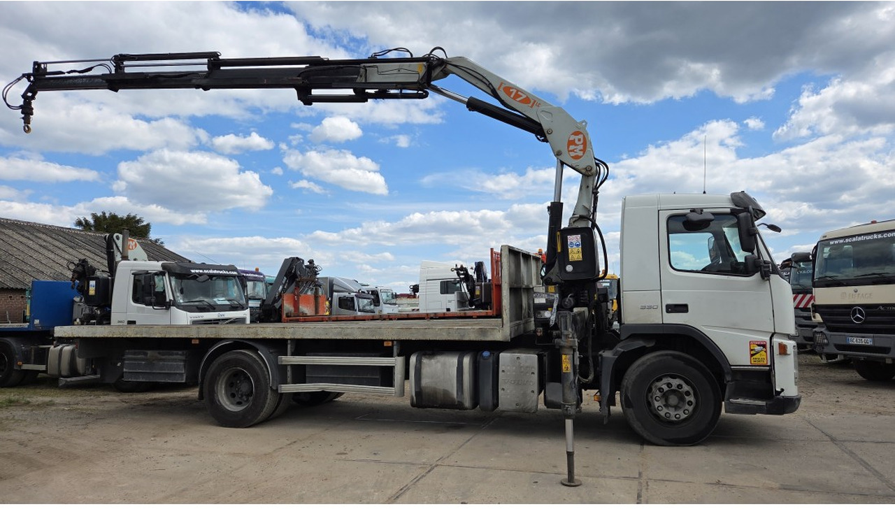 VOLVO FM 330 FLATBED 4X2 PM 17 LC 17 TON - משאית צד נופל/ שטוחה, משאית מנוף: תמונה 3 VOLVO FM 330 FLATBED 4X2 PM 17 LC 17 TON - משאית צד נופל/ שטוחה, משאית מנוף: תמונה 3