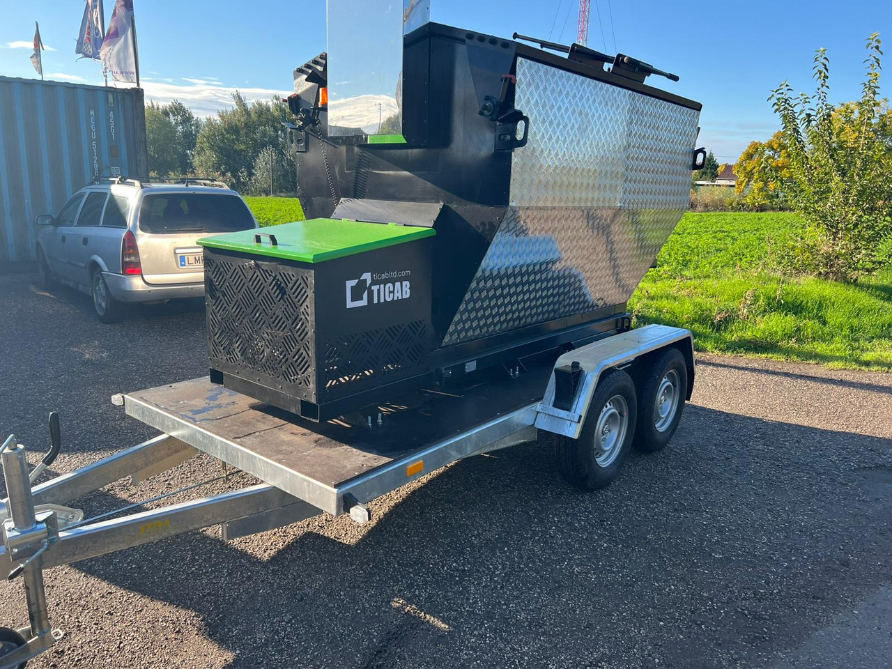 TICAB Asphalt Hot Box from the Manufacturer for 2,8 t, termiskais bunkurs asfaltam HB-2 - מכונת אספלט: תמונה 4 TICAB Asphalt Hot Box from the Manufacturer for 2,8 t, termiskais bunkurs asfaltam HB-2 - מכונת אספלט: תמונה 4