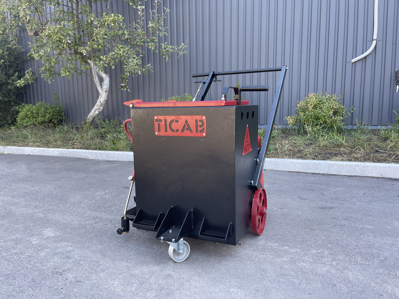 TICAB Manufacturer, Mini Crack Sealing Machine , Hand Push Crack Fill Machine - מפיץ אספלט: תמונה 2 TICAB Manufacturer, Mini Crack Sealing Machine , Hand Push Crack Fill Machine - מפיץ אספלט: תמונה 2
