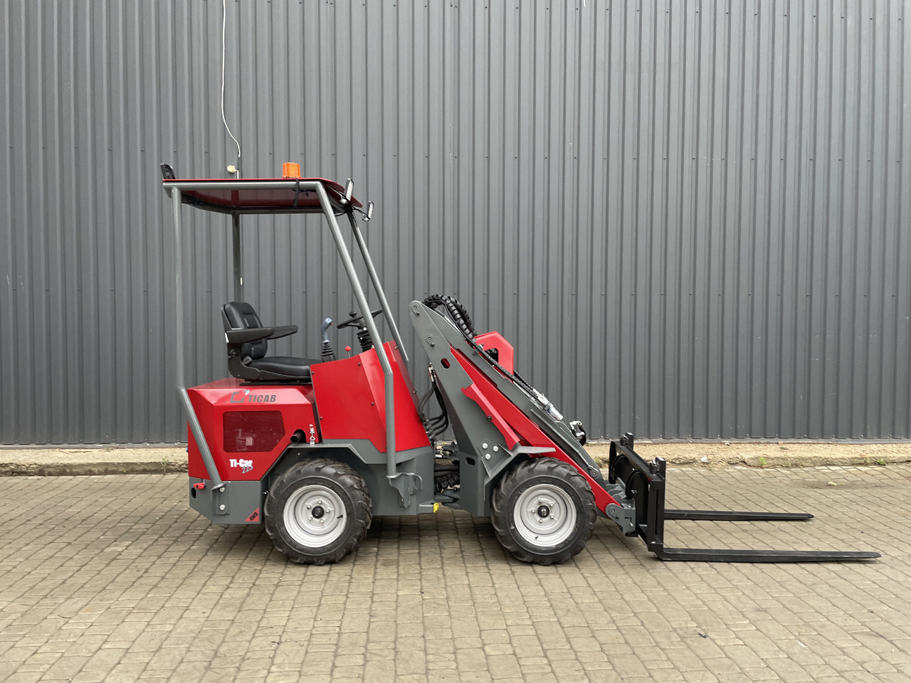 TICAB Multifunctional Mini Loader, Compact Wheel Loader, Manufacturer! - מלגזת סולר: תמונה 5 TICAB Multifunctional Mini Loader, Compact Wheel Loader, Manufacturer! - מלגזת סולר: תמונה 5