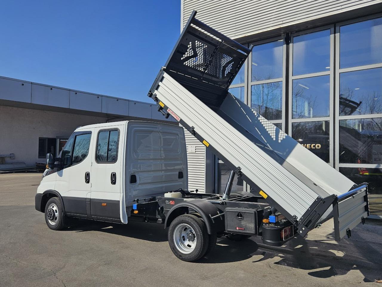 הַחכָּרָה IVECO Daily 35C16H3.0 D IVECO Daily 35C16H3.0 D: תמונה 6