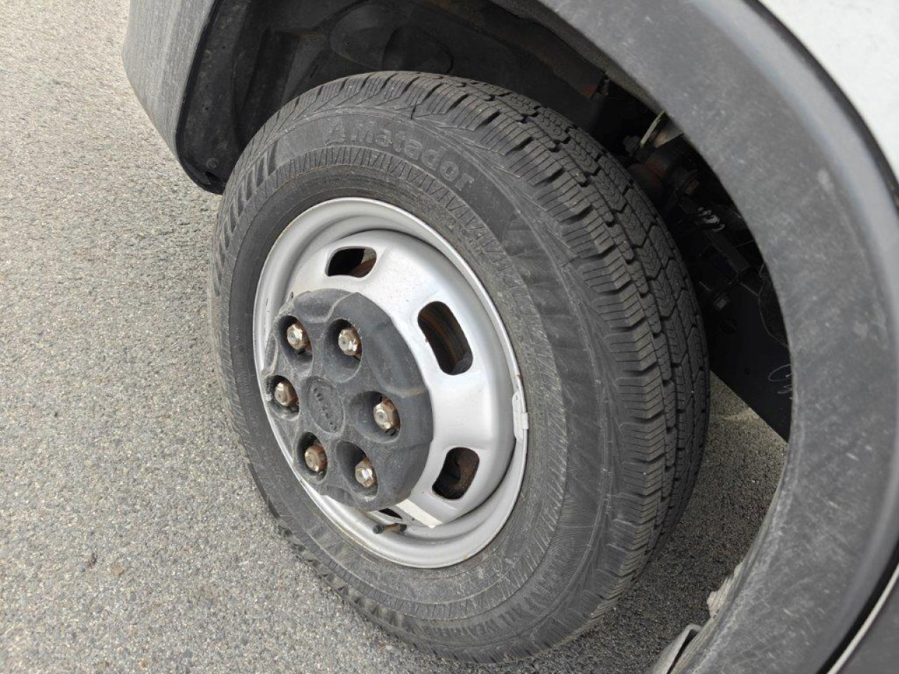 IVECO Daily 35C16H - כלי רכב מסחרי עם לוח: תמונה 4 IVECO Daily 35C16H - כלי רכב מסחרי עם לוח: תמונה 4