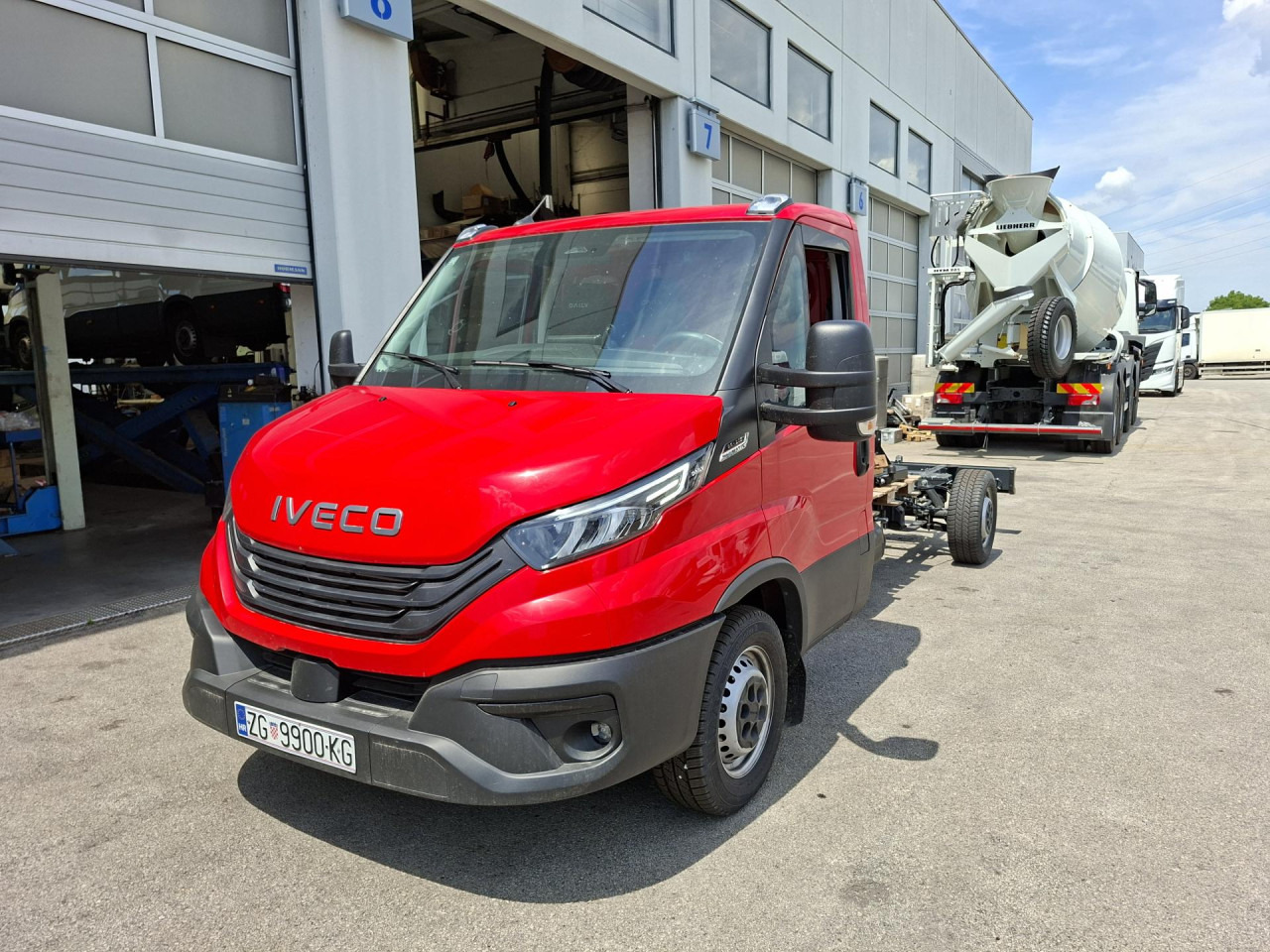 IVECO Daily 35C21HA8/P - משאית עם שלדת תא: תמונה 1 IVECO Daily 35C21HA8/P - משאית עם שלדת תא: תמונה 1