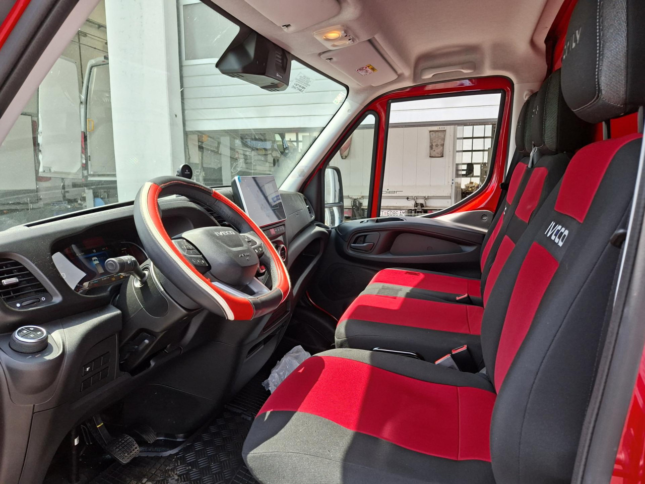 IVECO Daily 35C21HA8/P - משאית עם שלדת תא: תמונה 5 IVECO Daily 35C21HA8/P - משאית עם שלדת תא: תמונה 5