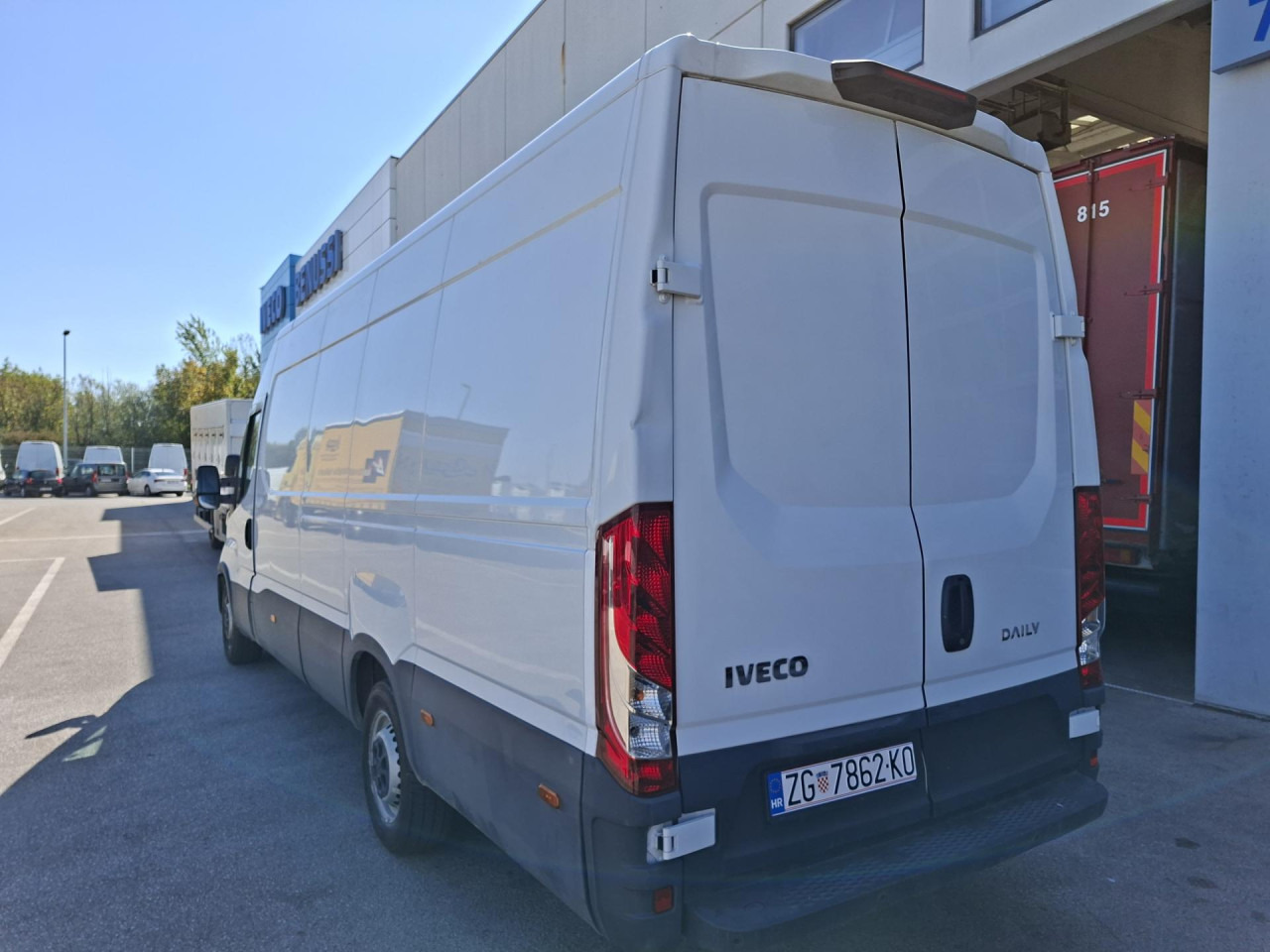 IVECO Daily 35S16V - כלי רכב מסחרי לנוסעים: תמונה 3 IVECO Daily 35S16V - כלי רכב מסחרי לנוסעים: תמונה 3