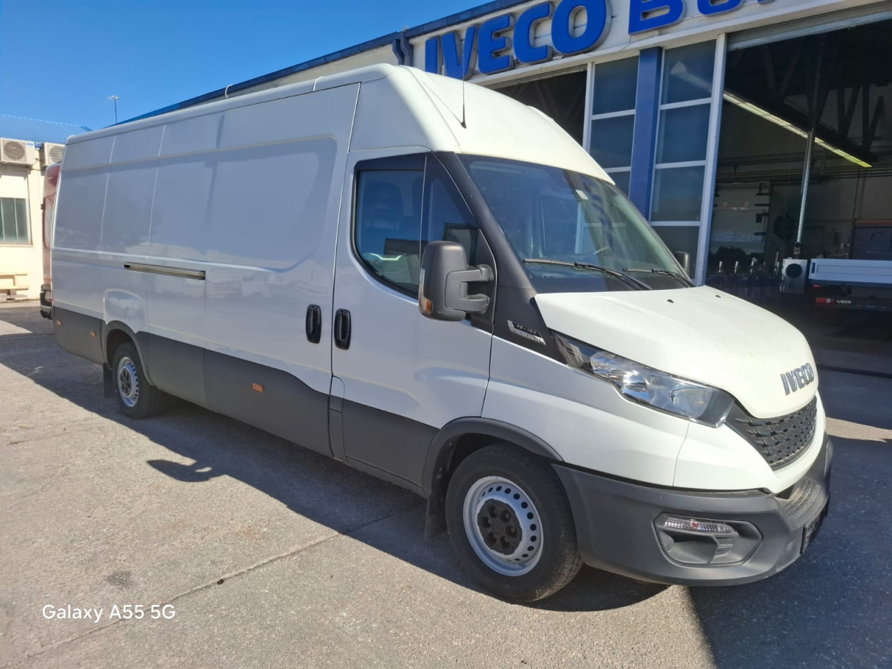 IVECO Daily 35S16V - כלי רכב מסחרי לנוסעים: תמונה 2 IVECO Daily 35S16V - כלי רכב מסחרי לנוסעים: תמונה 2