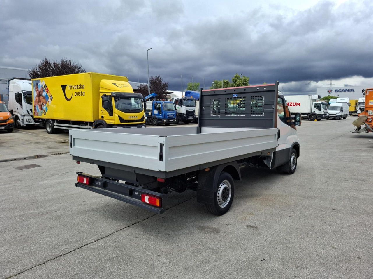 IVECO Daily 35S16 - כלי רכב מסחרי עם לוח: תמונה 4 IVECO Daily 35S16 - כלי רכב מסחרי עם לוח: תמונה 4