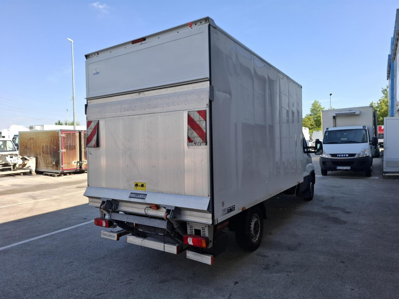 IVECO Daily 35S16 - כלי רכב מסחרי עם לוח: תמונה 3 IVECO Daily 35S16 - כלי רכב מסחרי עם לוח: תמונה 3
