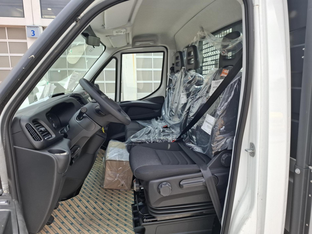 IVECO Daily 35S16 - כלי רכב מסחרי עם לוח: תמונה 5 IVECO Daily 35S16 - כלי רכב מסחרי עם לוח: תמונה 5