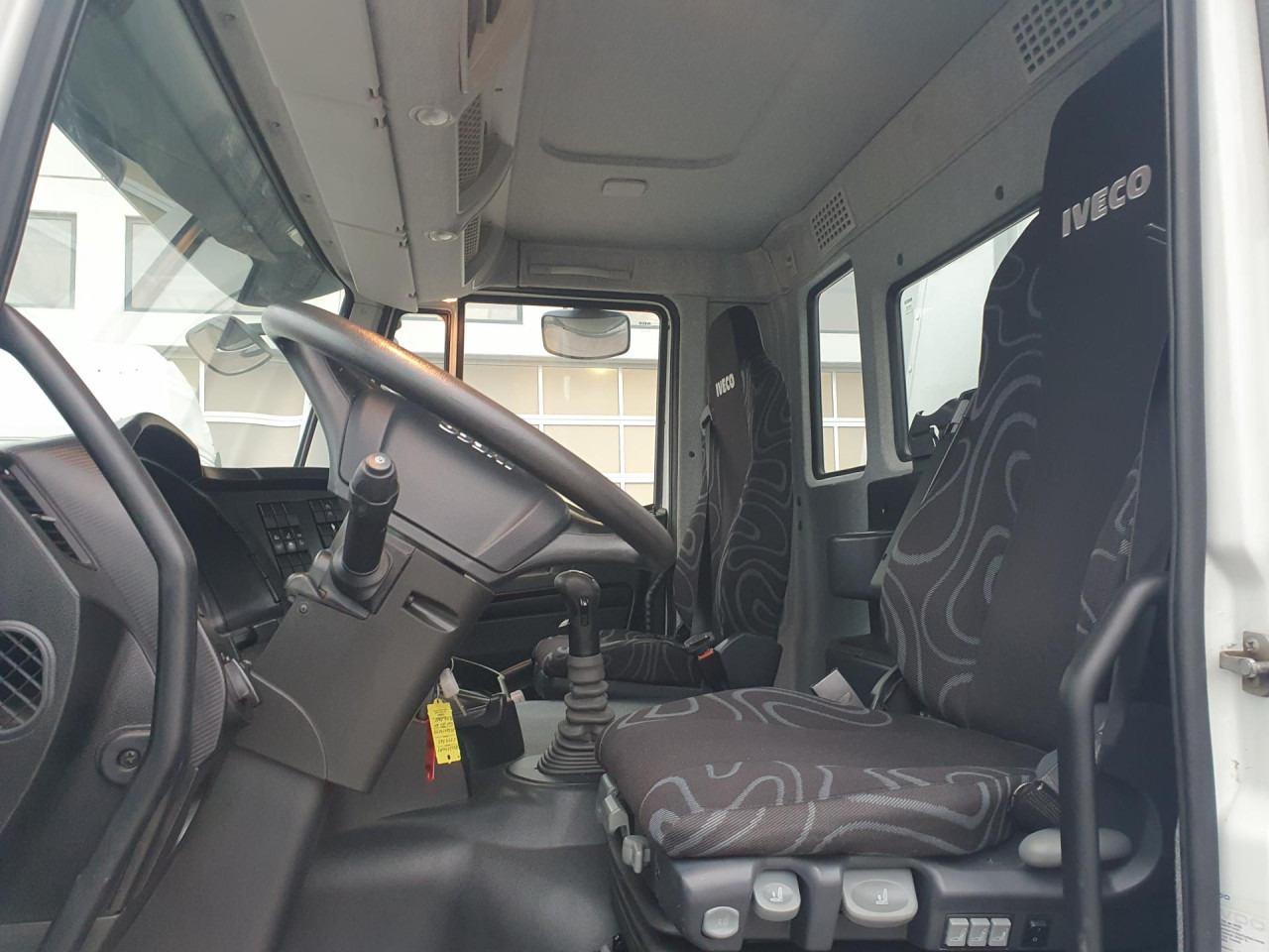 IVECO Stralis AD260S46Y/P - משאית תיבה: תמונה 2 IVECO Stralis AD260S46Y/P - משאית תיבה: תמונה 2