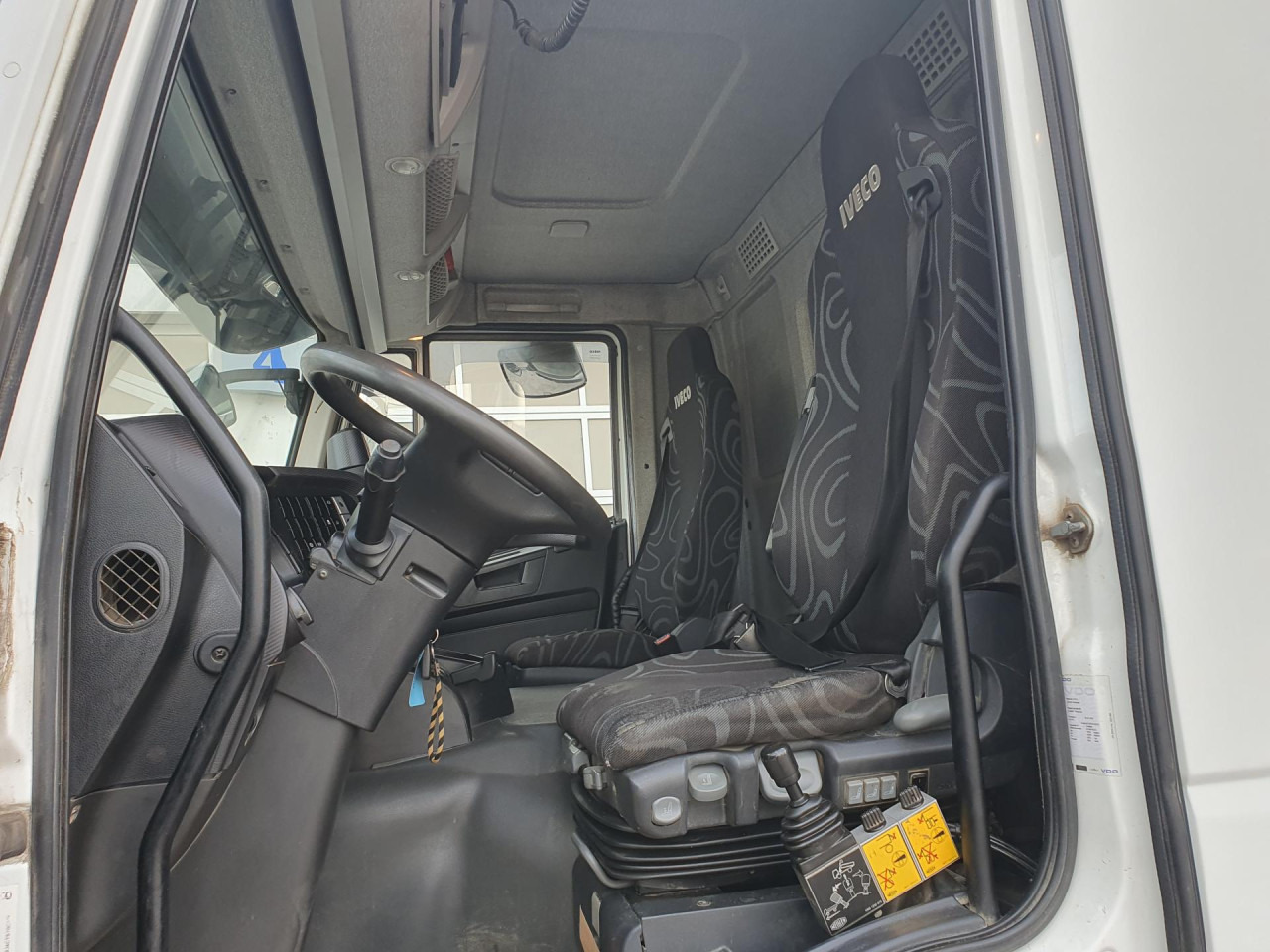 IVECO Trakker AD410T45 - מזהיר: תמונה 2 IVECO Trakker AD410T45 - מזהיר: תמונה 2