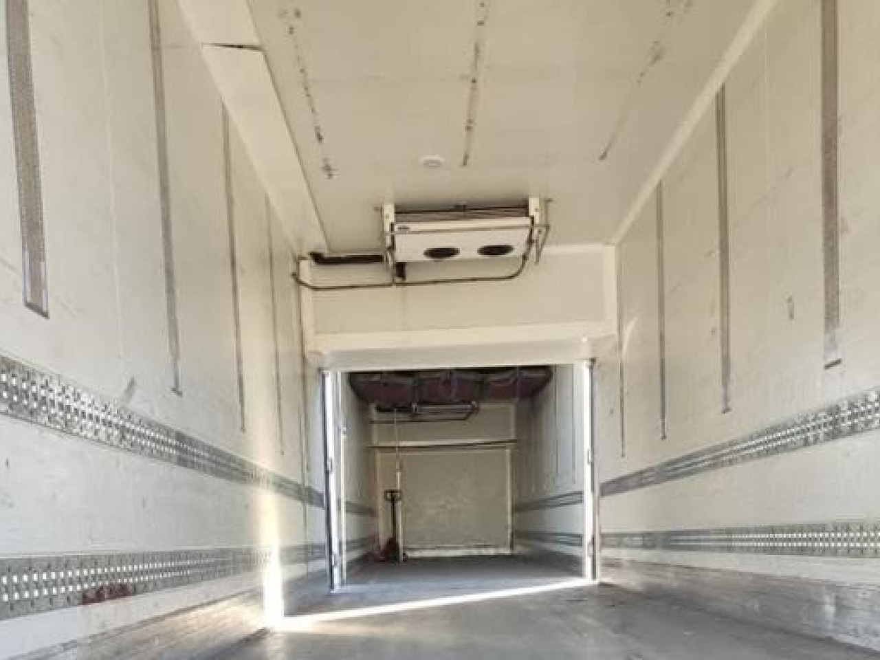 MERCEDES-BENZ Actros 25.480 - כלי רכב מסחרי לקירור: תמונה 4 MERCEDES-BENZ Actros 25.480 - כלי רכב מסחרי לקירור: תמונה 4