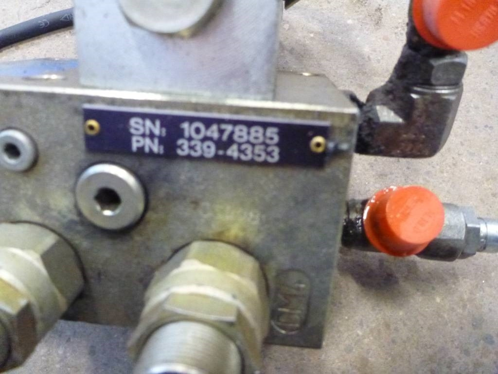 CAT 374 D Ventiler, 339-4353 - חלקי הידרוליקה עבור מכונת בנייה: תמונה 2 CAT 374 D Ventiler, 339-4353 - חלקי הידרוליקה עבור מכונת בנייה: תמונה 2