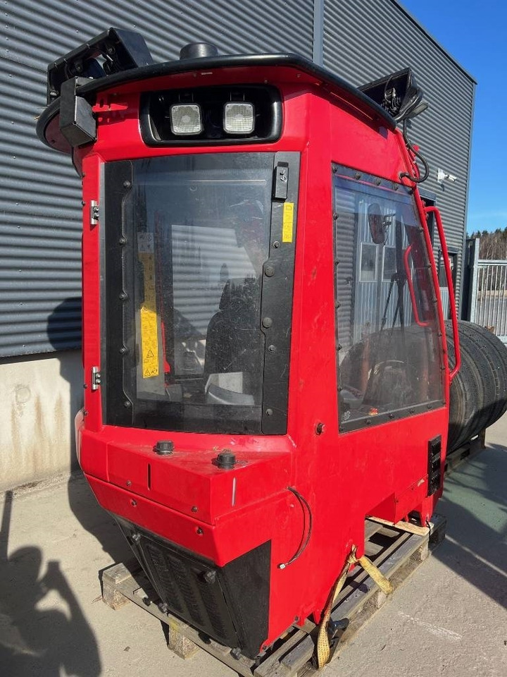 Komatsu C3001 571911 Hytt - תא עבור ציוד יער: תמונה 2 Komatsu C3001 571911 Hytt - תא עבור ציוד יער: תמונה 2