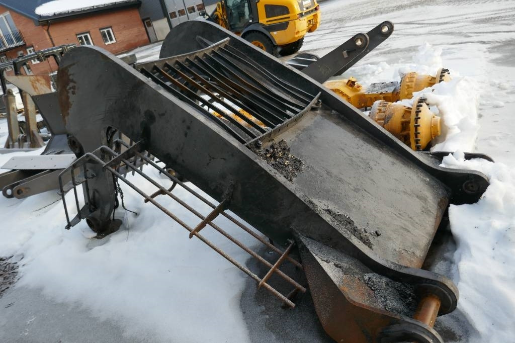 Volvo L180 HL höglyftramverk, voe15024868 - זרוע עבור מכונת בנייה: תמונה 2 Volvo L180 HL höglyftramverk, voe15024868 - זרוע עבור מכונת בנייה: תמונה 2