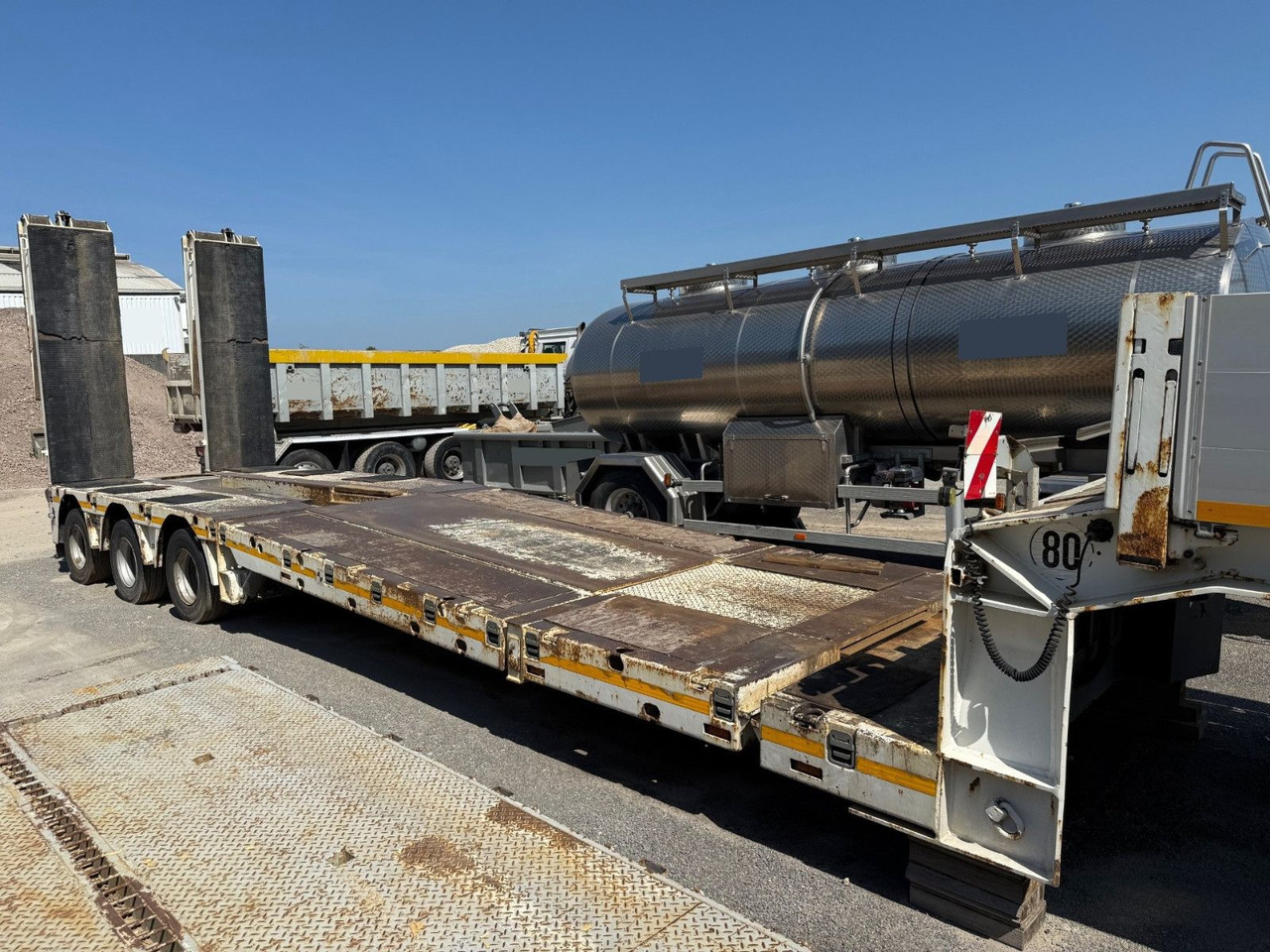 Doll Panther T3E-A, 61ton , 3.9m tele,Hyd Rampen 4.5m - סמיטריילר עם מטען נמוך: תמונה 5 Doll Panther T3E-A, 61ton , 3.9m tele,Hyd Rampen 4.5m - סמיטריילר עם מטען נמוך: תמונה 5