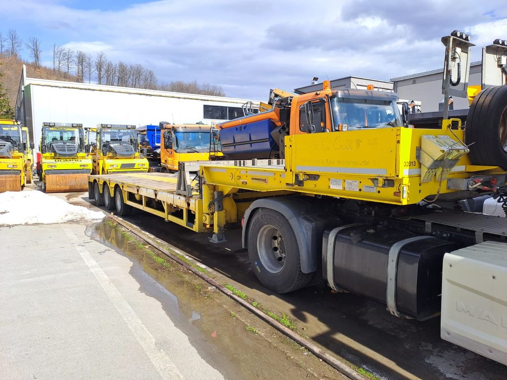 Faymonville STZ-3WAAA, 49.5ton, teleskopierbar - סמיטריילר עם מטען נמוך: תמונה 3 Faymonville STZ-3WAAA, 49.5ton, teleskopierbar - סמיטריילר עם מטען נמוך: תמונה 3
